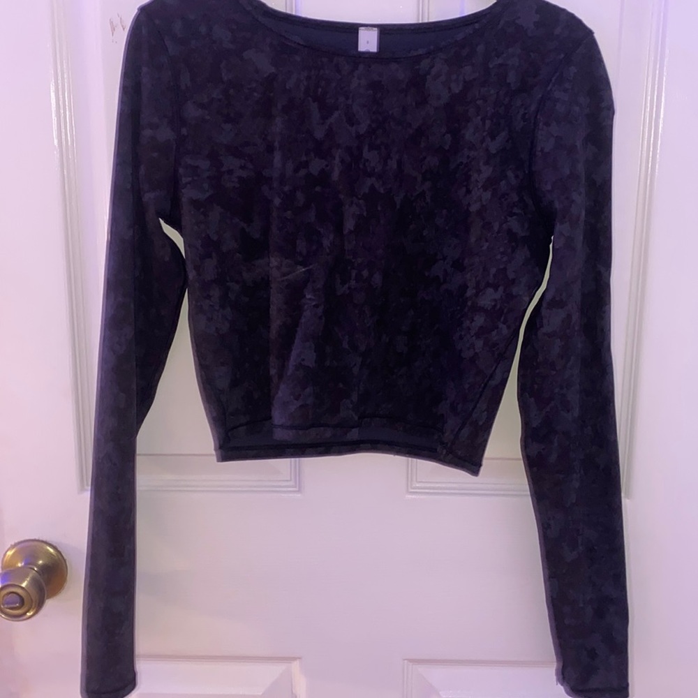 Cropped Lulu Wunder Train Long Sleeve🫶